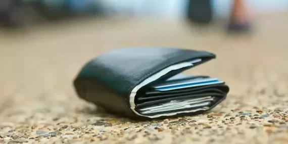 Umudunu kesmişti! Kayıp cüzdan, 11 yıl sonra hiç akla gelmeyecek yerde bulundu