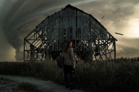 Sahildeki-Etkinlik-Alaninda-Buyuk-Tehlike-Firtina-Sahneyi-Yikti-Baskan-Olumden-Dondu-featured