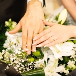 Hasan-Can-Kaya-ve-Duygu-Karabas-Nisan-Yuzuklerini-Takti-featured